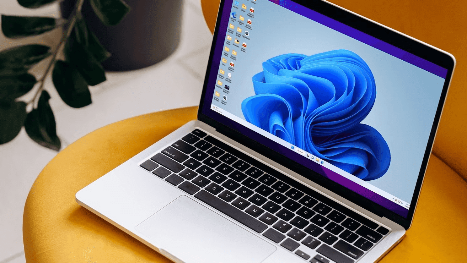 Mac workstation with Azure Virtual Desktop open in window